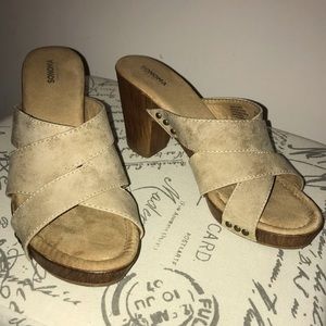 Sonoma Nude Slides Sandals Size 8 Gently Worn